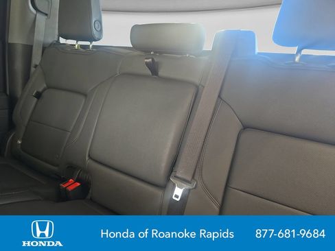 Used 2025 GMC Sierra 1500 SLT AWD/4WD image 16