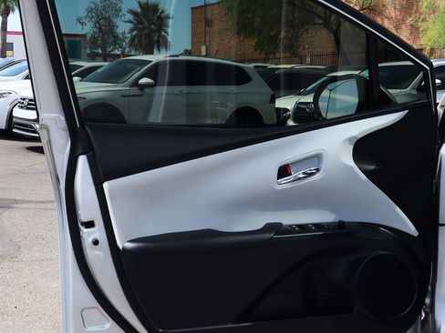 Used 2016 Toyota Prius Three Touring image 36