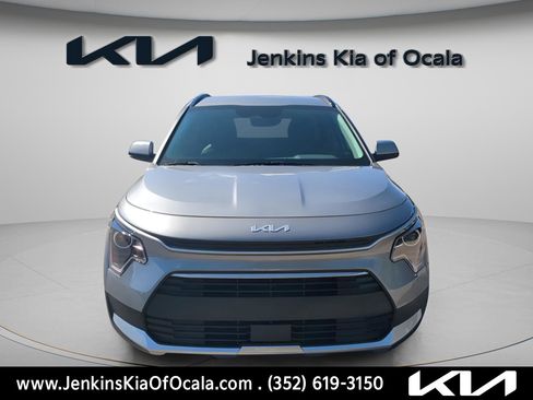 New 2025 Kia Niro EX w/ EX Cold Weather Package image 7