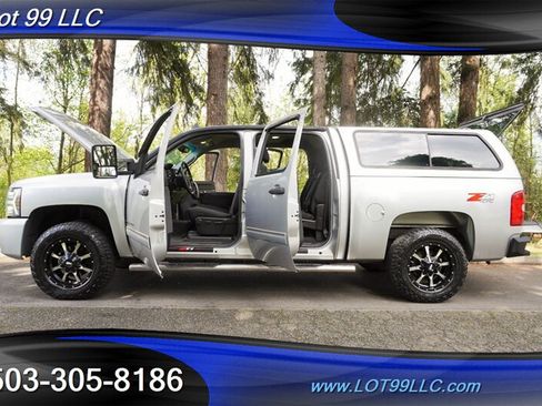 Used 2010 Chevrolet Silverado 1500 LT w/ Power Pack Plus AWD/4WD image 27
