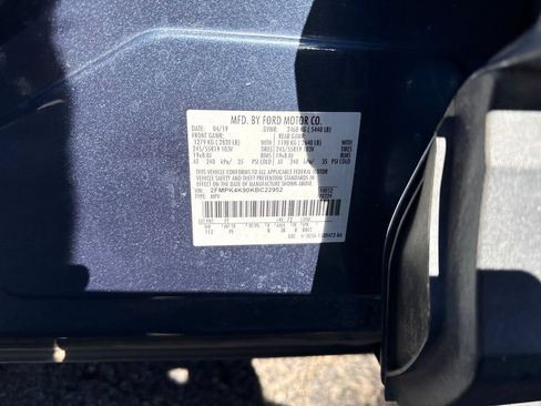 Used 2019 Ford Edge Titanium w/ Equipment Group 301A AWD/4WD image 30