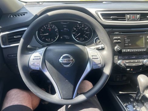 Used 2014 Nissan Rogue SV AWD/4WD image 22