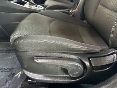 Used 2022 Kia Forte LXS FWD image 14