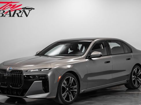 Used 2024 BMW 760i xDrive 760i xDrive w/ Executive Package image 1