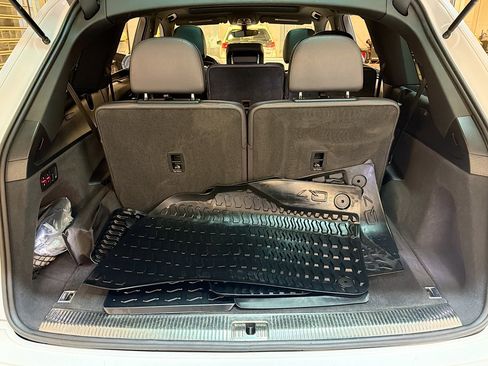 Used 2017 Audi Q7 3.0T Prestige w/ Prestige Package image 31