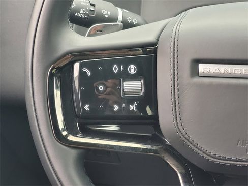 Used 2025 Land Rover Range Rover Velar S image 14