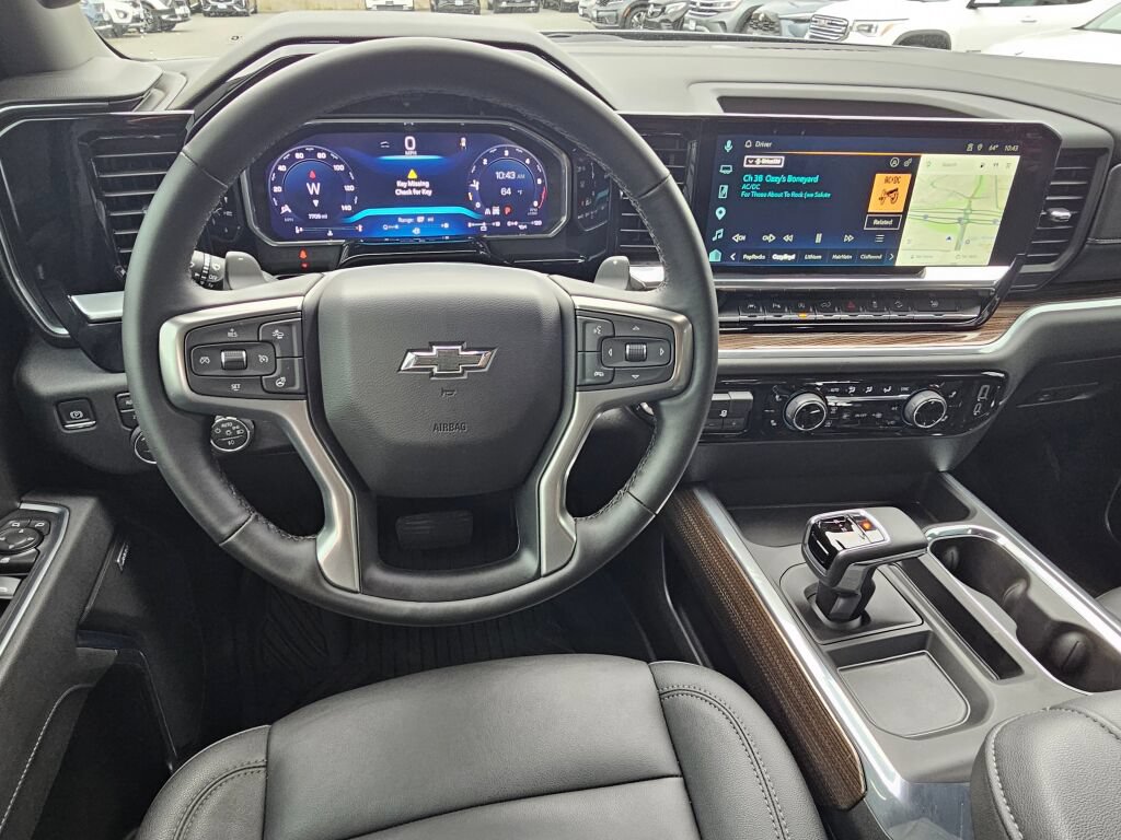 Certified 2026 Chevrolet Silverado 1500 RST AWD/4WD image 11
