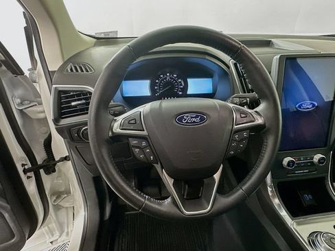 Certified 2024 Ford Edge Titanium w/ Equipment Group 301A AWD/4WD image 17