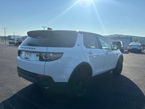 Used 2018 Land Rover Discovery Sport HSE AWD/4WD image 2