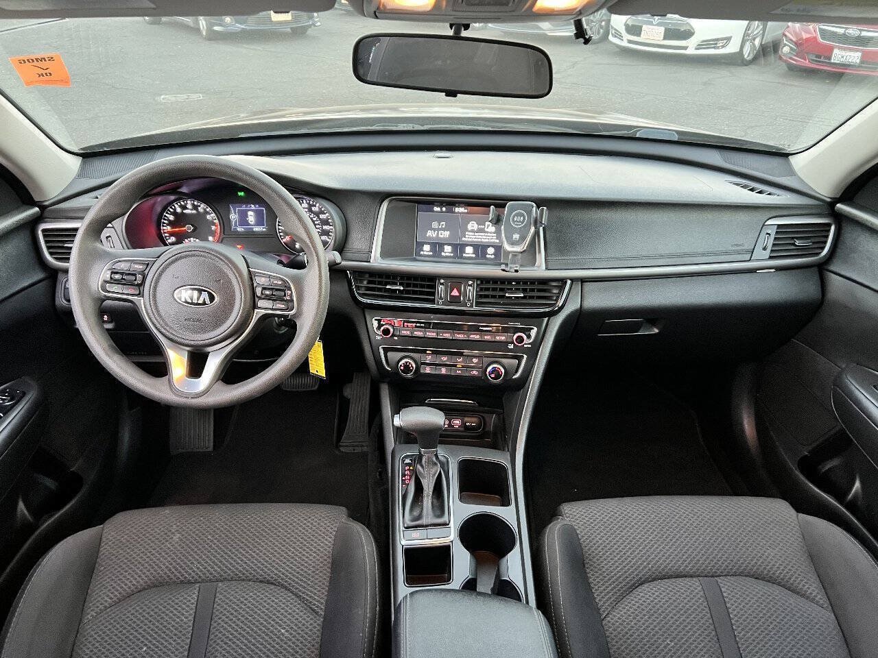 Used 2018 Kia Optima LX FWD image 10