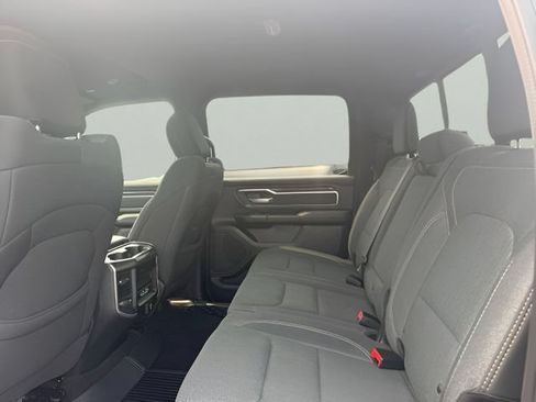 Used 2019 RAM 1500 Big Horn AWD/4WD image 9