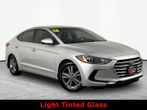 Used 2018 Hyundai Elantra SEL FWD image 3