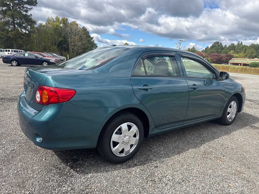 Used 2010 Toyota Corolla LE FWD image 12