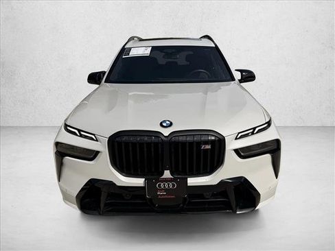Used 2026 BMW X7 M60i AWD/4WD image 2