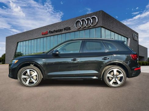 Used 2023 Audi Q5 2.0T Premium Plus w/ Premium Plus Package AWD/4WD image 2