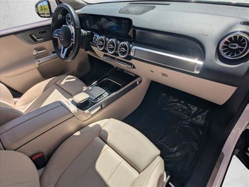 Certified 2020 Mercedes-Benz GLB 250 image 21
