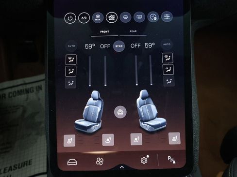 Used 2024 Lucid Air Touring image 15