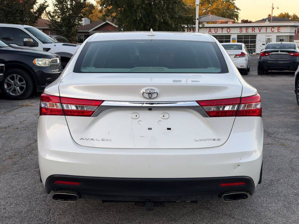 Used 2014 Toyota Avalon Limited FWD image 6
