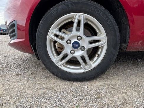 Used 2017 Ford Fiesta SE image 13