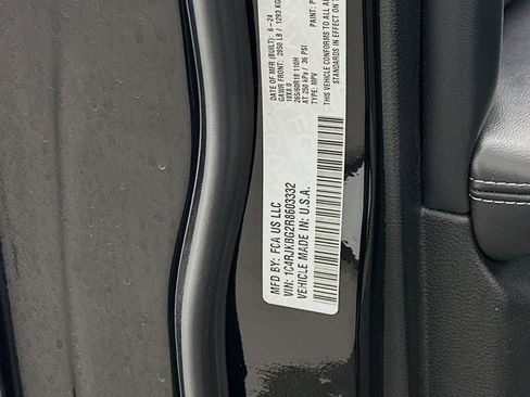 Used 2024 Jeep Grand Cherokee L Limited w/ Luxury Tech Group II image 12