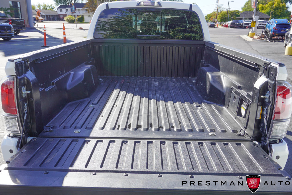 Used 2021 Toyota Tacoma TRD Off-Road w/ TRD Premium Off Road Package AWD/4WD image 10