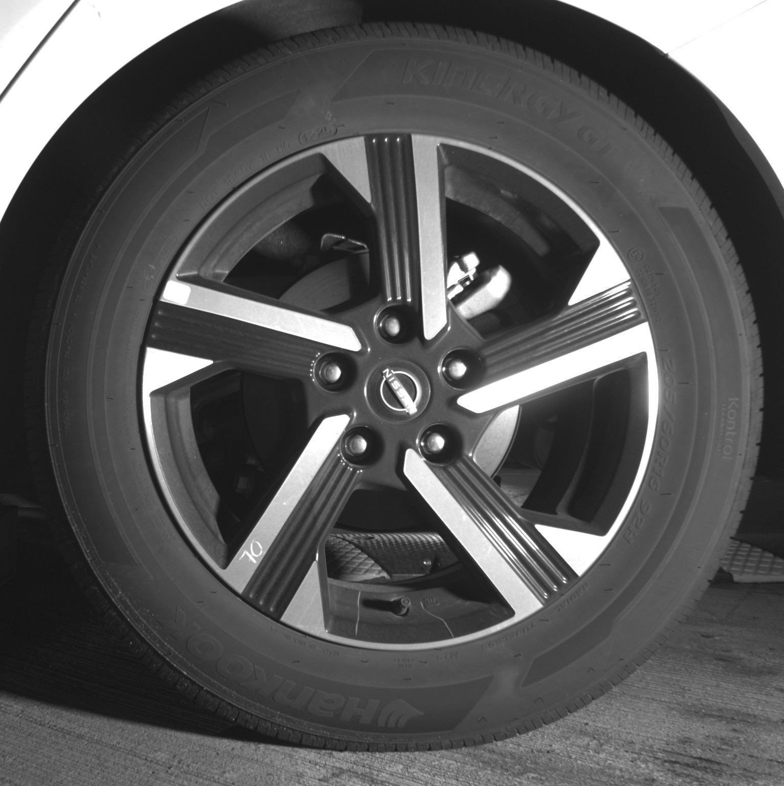 Used 2025 Nissan Sentra SV FWD image 16