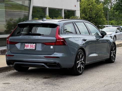 Used 2022 Volvo V60 T8 Polestar AWD/4WD image 4