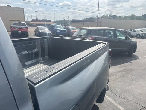 Used 2023 Chevrolet Colorado W/T image 18