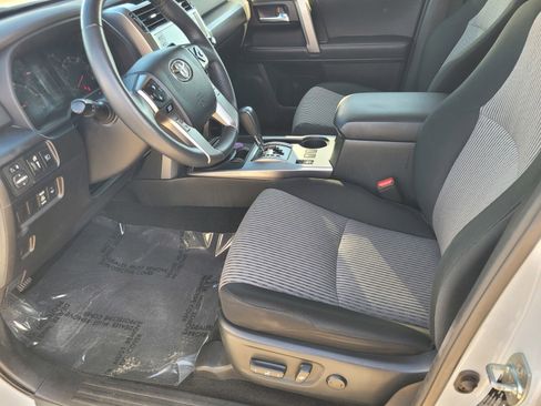 Used 2024 Toyota 4Runner SR5 image 18