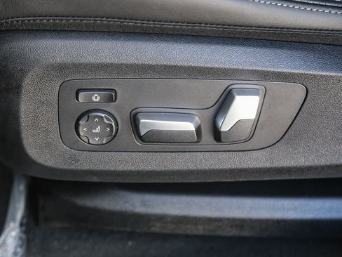 New 2026 BMW X6 xDrive40i image 17