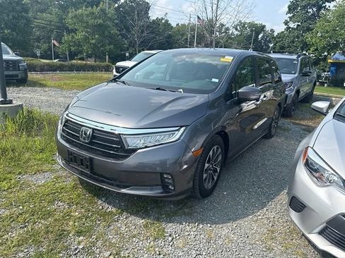Used 2023 Honda Odyssey EX-L image 3
