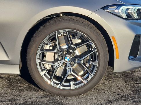 Used 2025 BMW 330i xDrive Sedan w/ Convenience Package image 8