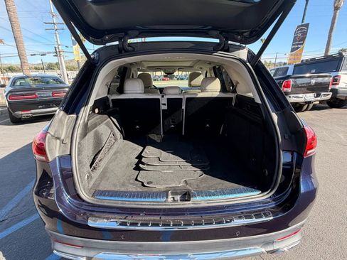 Used 2021 Mercedes-Benz GLE 350 4MATIC w/ Premium Package image 18