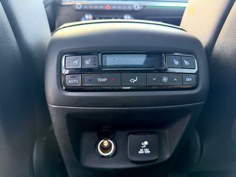 Used 2024 Hyundai Palisade Calligraphy image 20
