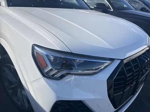 Certified 2025 Audi Q3 2.0T Premium w/ Convenience Package image 2