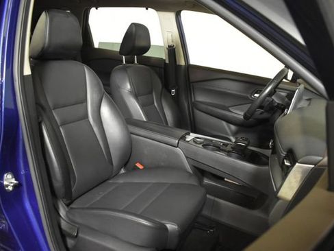 Used 2022 Nissan Rogue SV w/ SV Premium Package AWD/4WD image 32