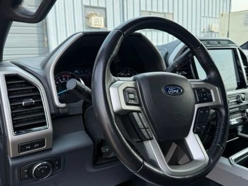 Used 2022 Ford F250 Lariat w/ Chrome Package AWD/4WD image 12