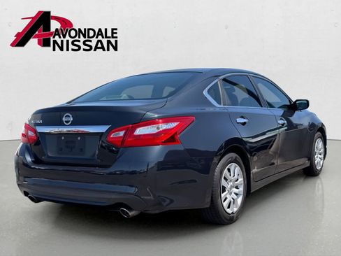 Used 2016 Nissan Altima 2.5 S w/ Power Driver Seat Package image 4