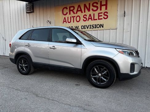 Used 2015 Kia Sorento LX FWD image 3