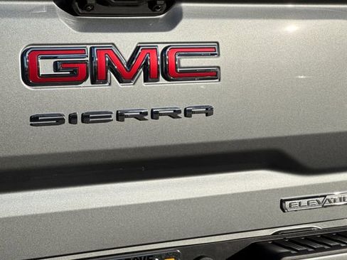 Used 2025 GMC Sierra 1500 Elevation image 52