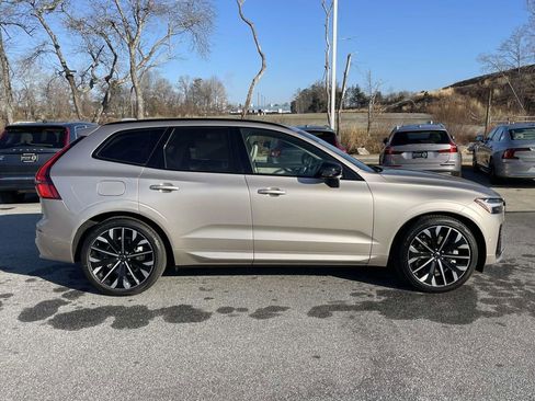 New 2026 Volvo XC60 B5 Ultra w/ Protection Package Premier image 29