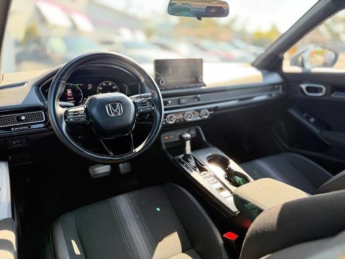 Used 2025 Honda Civic FWD Hybrid Sedan image 17