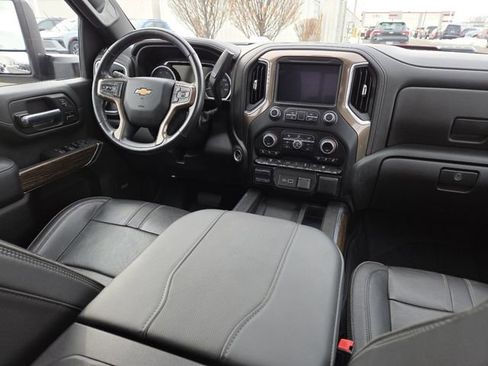 Used 2023 Chevrolet Silverado 3500 High Country image 31