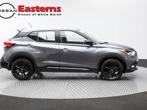 Used 2020 Nissan Kicks SR image 5