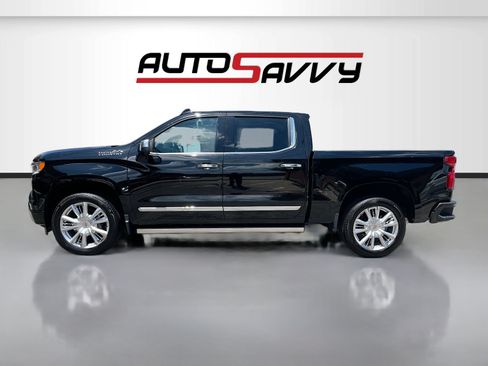 Used 2025 Chevrolet Silverado 1500 High Country AWD/4WD image 4