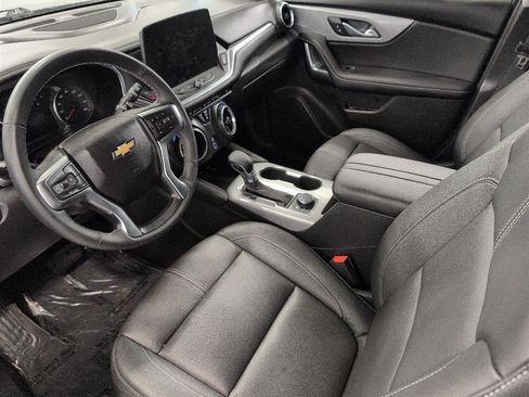 Used 2024 Chevrolet Blazer LT AWD/4WD image 9