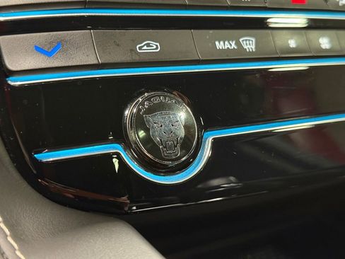 Used 2020 Jaguar F-PACE SVR AWD/4WD image 22