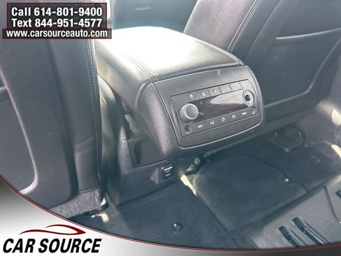 Used 2016 GMC Acadia SLT w/ Premium Edition image 16