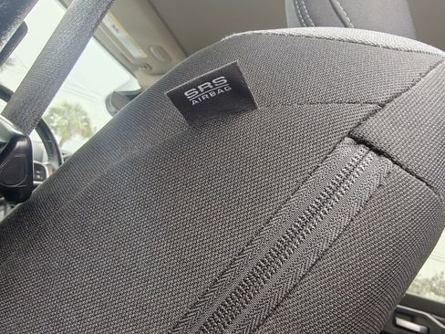 Used 2019 RAM 2500 Big Horn image 32