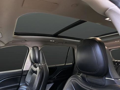 Used 2020 Lincoln Aviator Reserve w/ Equipment Group 202A image 7